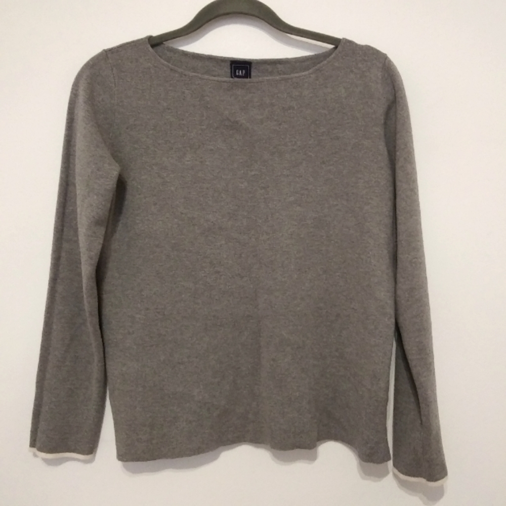 GAP Grey Crop Style Cotton/Rayon/Silk Sweater